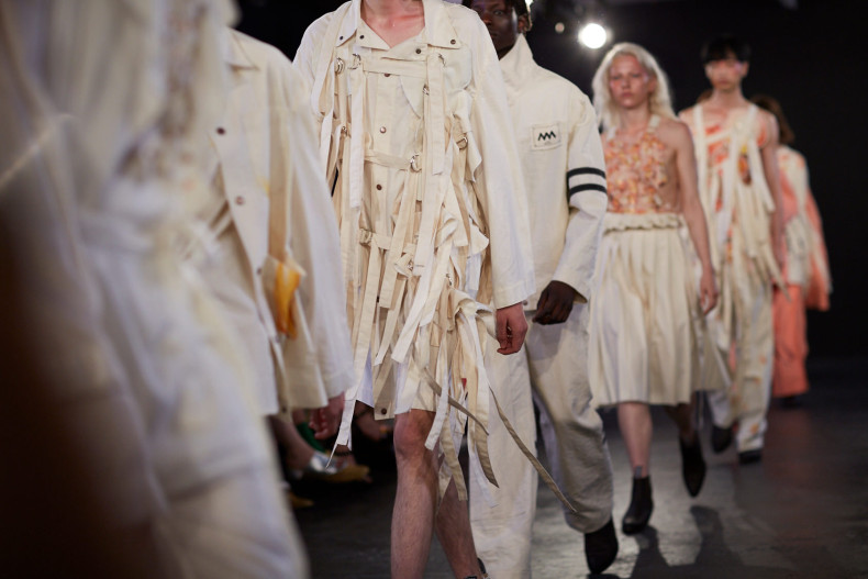 Alex_Mullins_SS17_Shaun_James_Cox_British_Fashion_Council_FOH_LoRes11