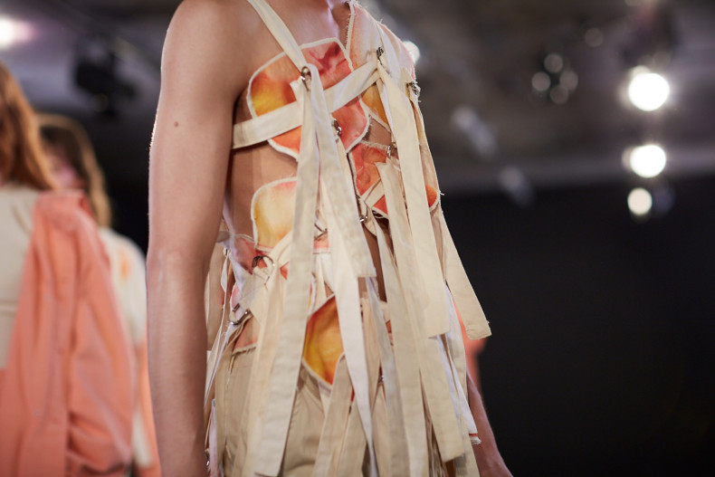 Alex_Mullins_SS17_Shaun_James_Cox_British_Fashion_Council_FOH_LoRes12