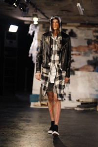 Tourne-de-Transmission-ss17-08