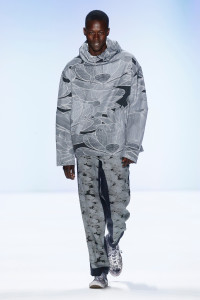 Julian_Zigerli_Show_SS17_Look-03