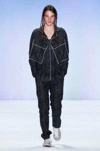 Julian_Zigerli_Show_SS17_Look-15