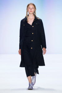Julian_Zigerli_Show_SS17_Look-19
