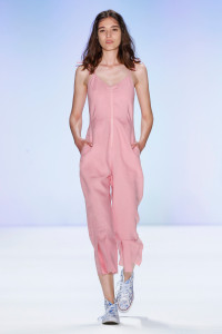 Julian_Zigerli_Show_SS17_Look-27