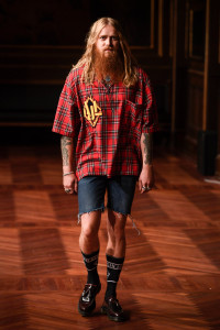 Asger_Juel_Larsen-SS17-24