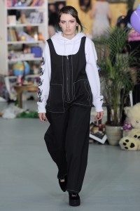 ashley_williams-ss17-06